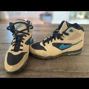 Vintage Nike Hiking boots